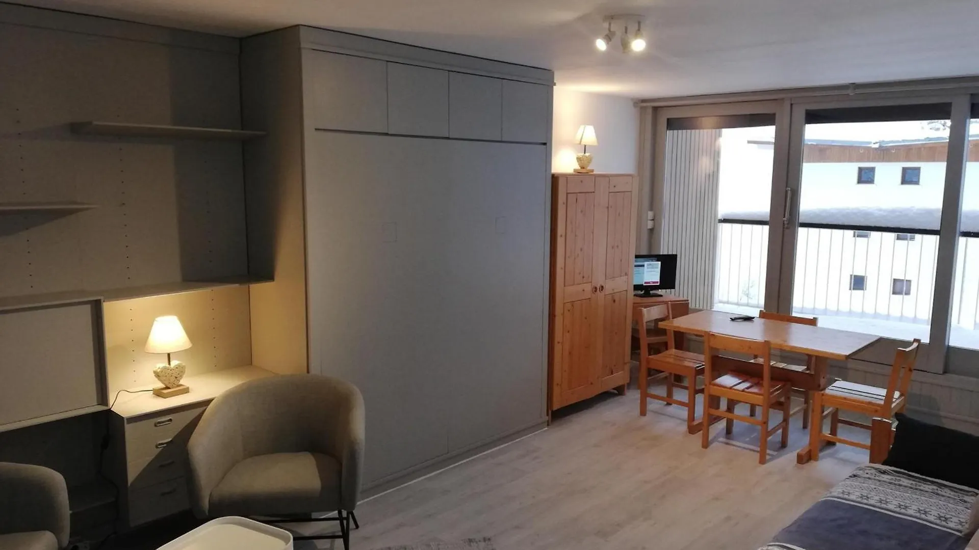 Apartment Studio Skis Aux Pieds Proche Centre, Balcon, Parking, Animaux Admis - Fr-1-514-33 Courchevel